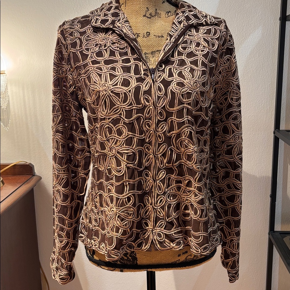 Vintage Embroidered Floral Zip-Up Blouse